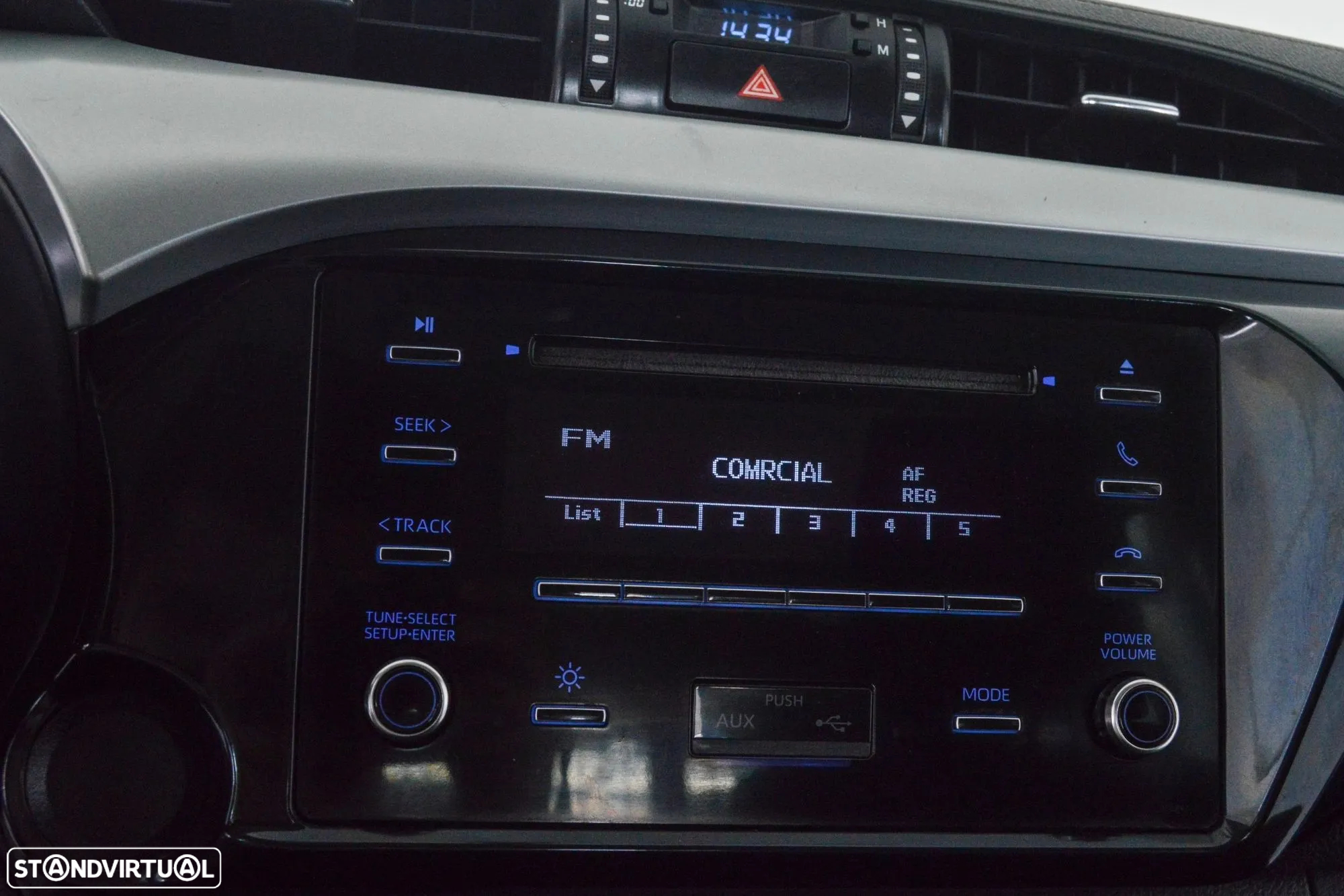 Toyota Hilux 2.4 D-4D 2WD CD CM - 40