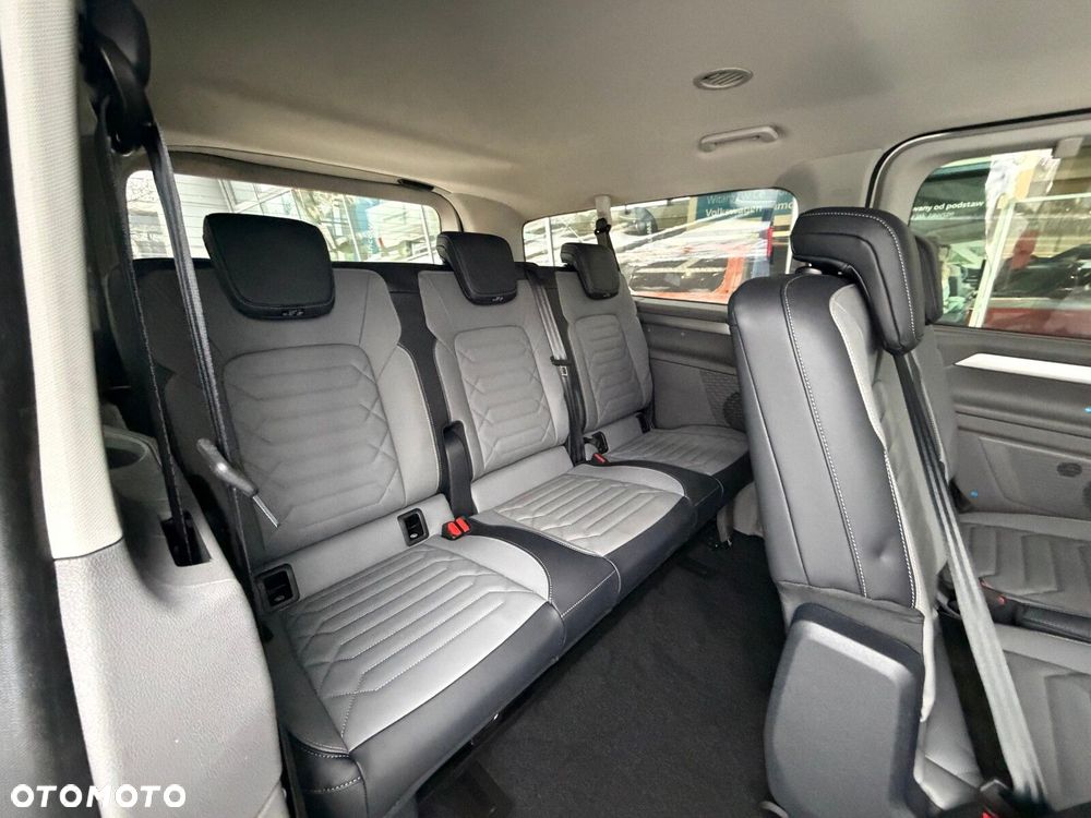 Volkswagen Nowa Caravelle Caravelle Style silnik: 2,0 l TDI 170 KM / skrzynia biegów: 8-biegowa automatyczna rozstaw osi: 3500 mm - 16