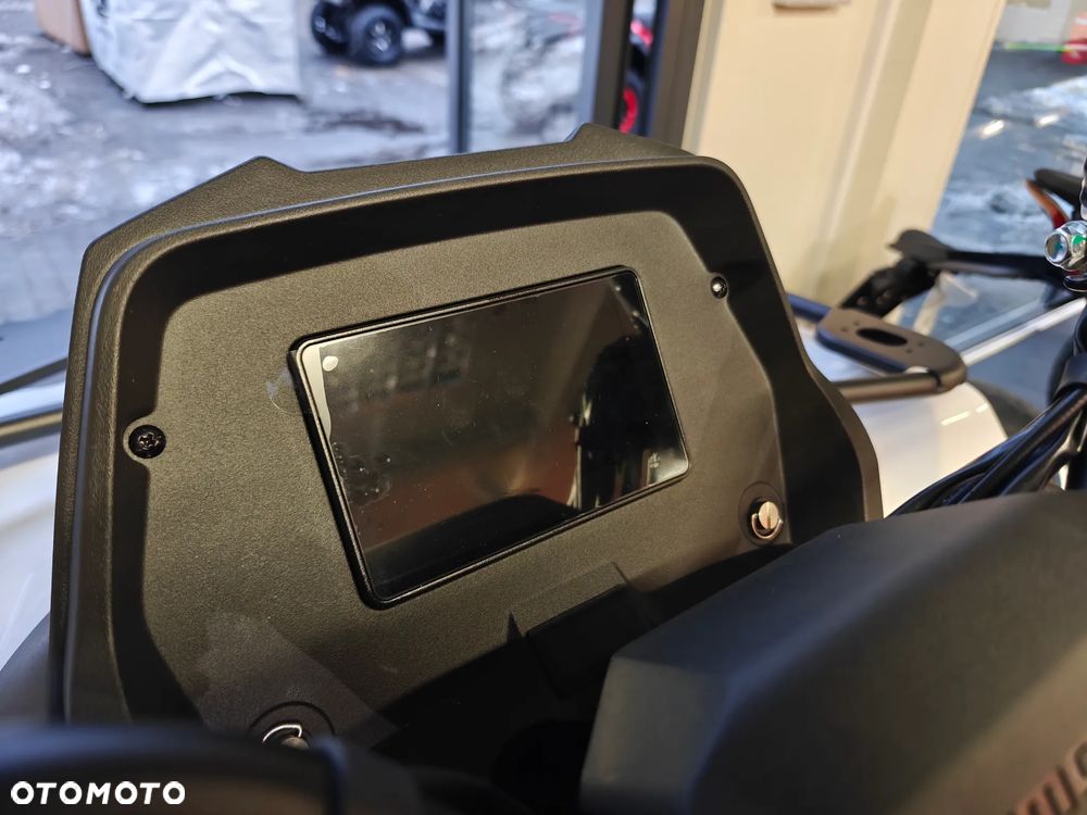 QJMOTOR SFA 1000 - 9