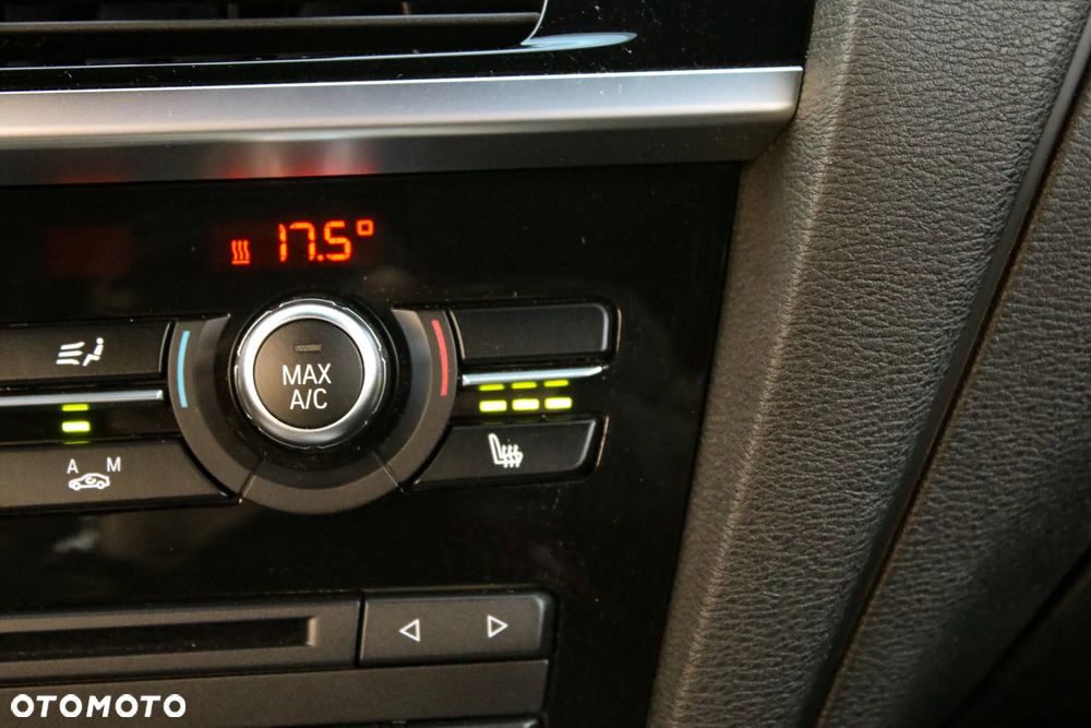 BMW X3 xDrive20d - 32