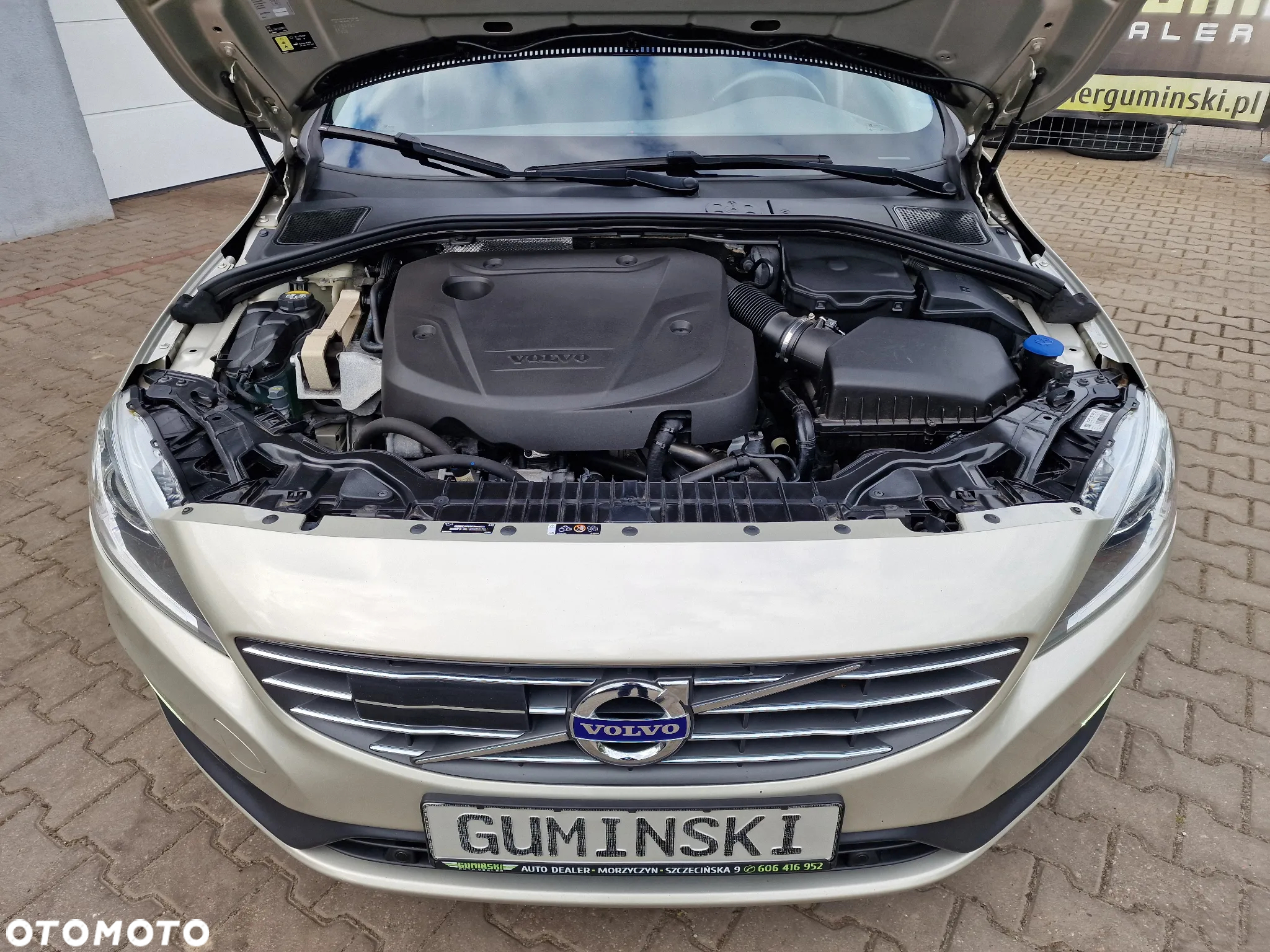 Volvo V60 D2 Geartronic Momentum - 16