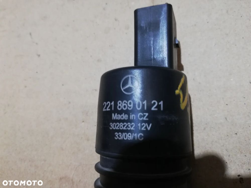 MERCEDES W204 C204 POMPKA SPRYSKIWACZY SZYBY 2218690121 - 2