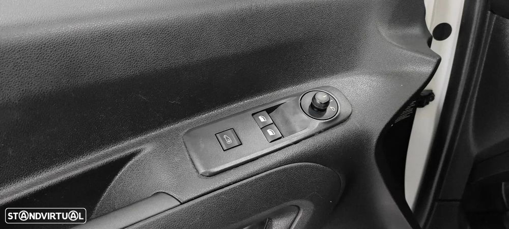 Citroën Berlingo 1.6 BlueHDi Feel - 27