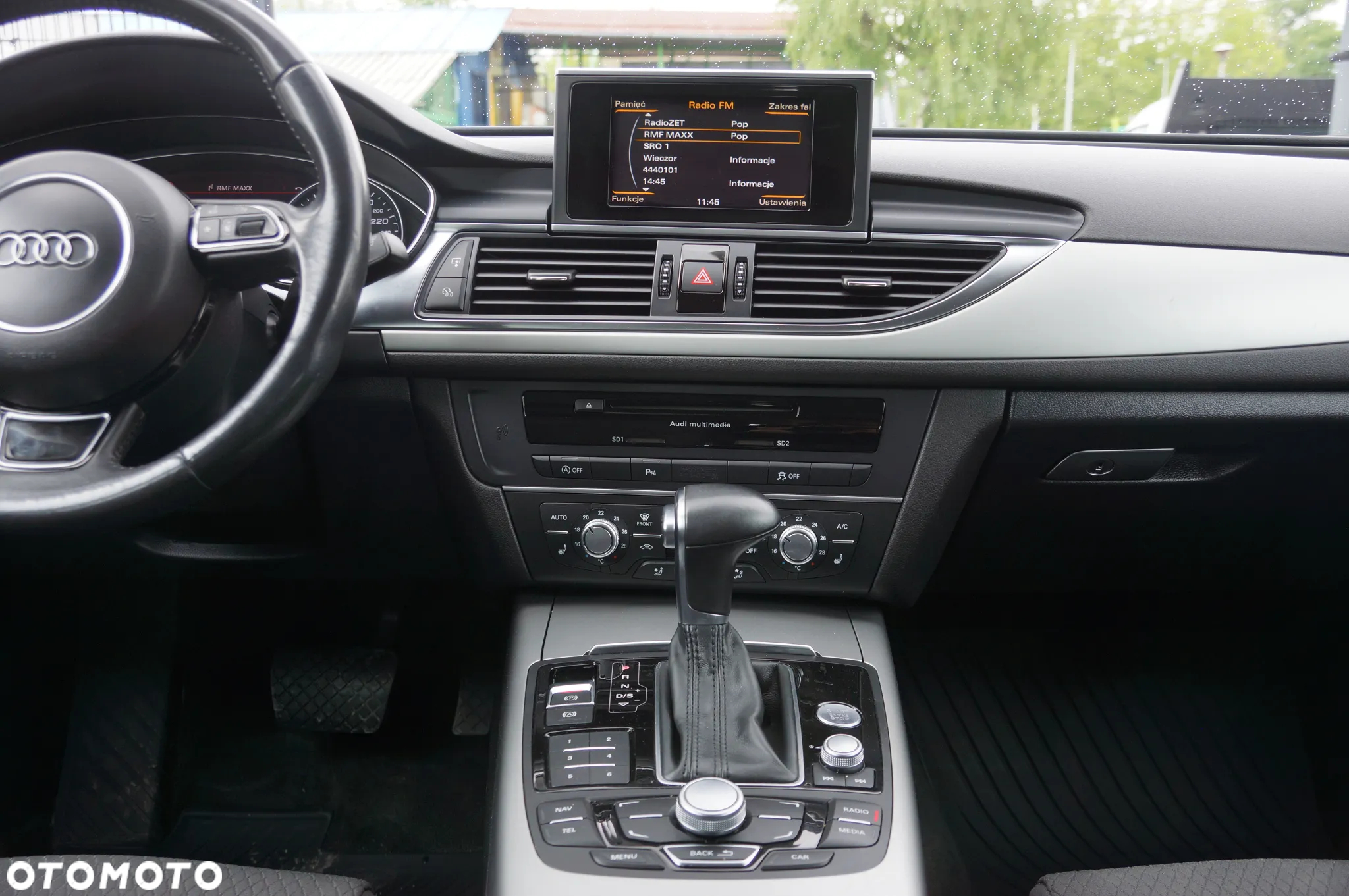 Audi A6 Avant 2.0 TDI Ultra S tronic - 13