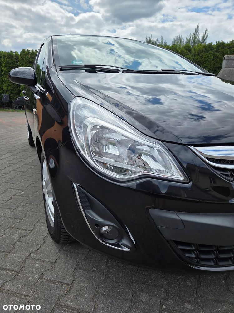 Opel Corsa 1.4 16V Satellite - 12