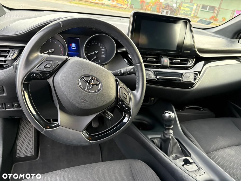 Toyota C-HR - 8