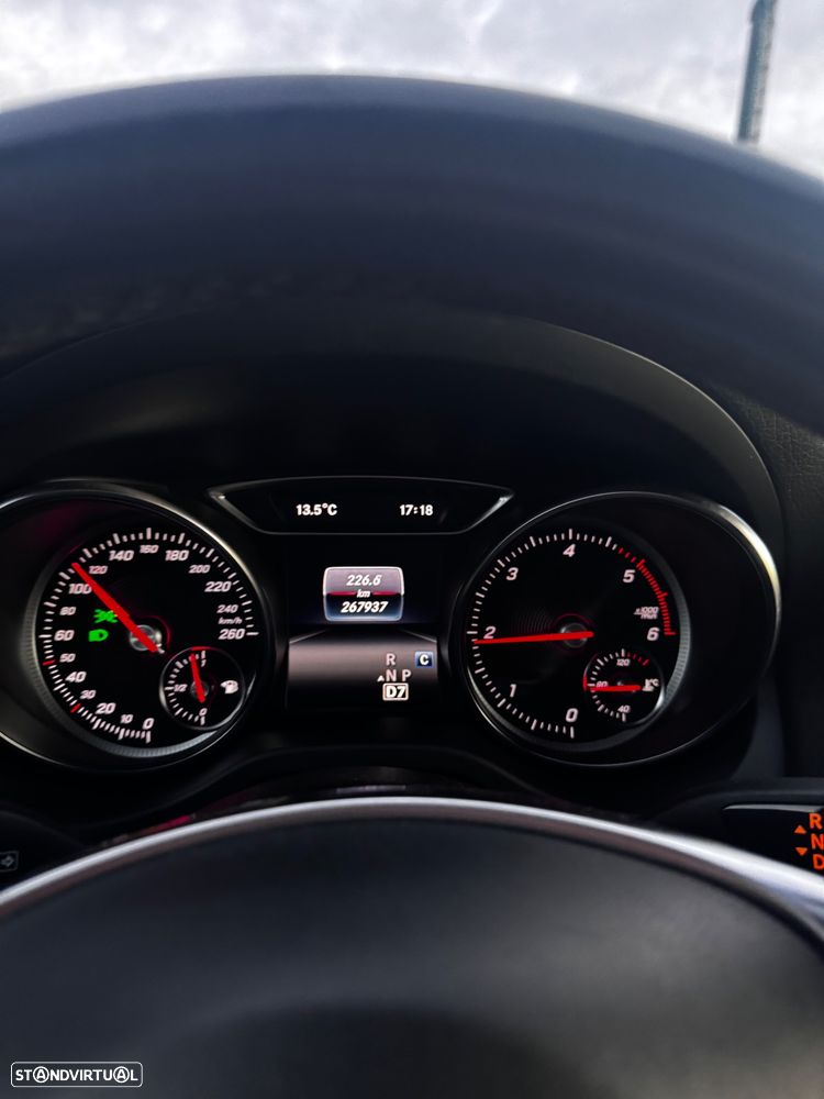 Mercedes-Benz GLA 220 d 4Matic 7G-DCT AMG Line - 16