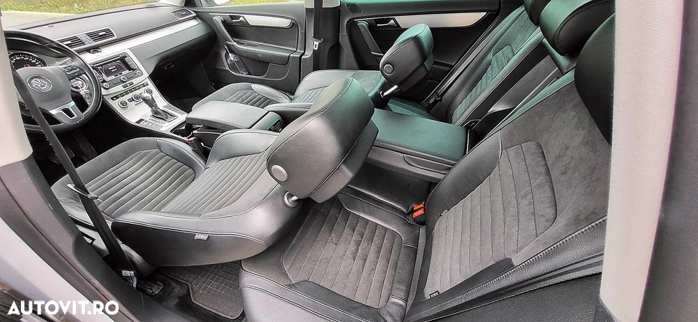 Volkswagen Passat Variant 2.0 TDI BlueMotion Technology DSG Highline - 38