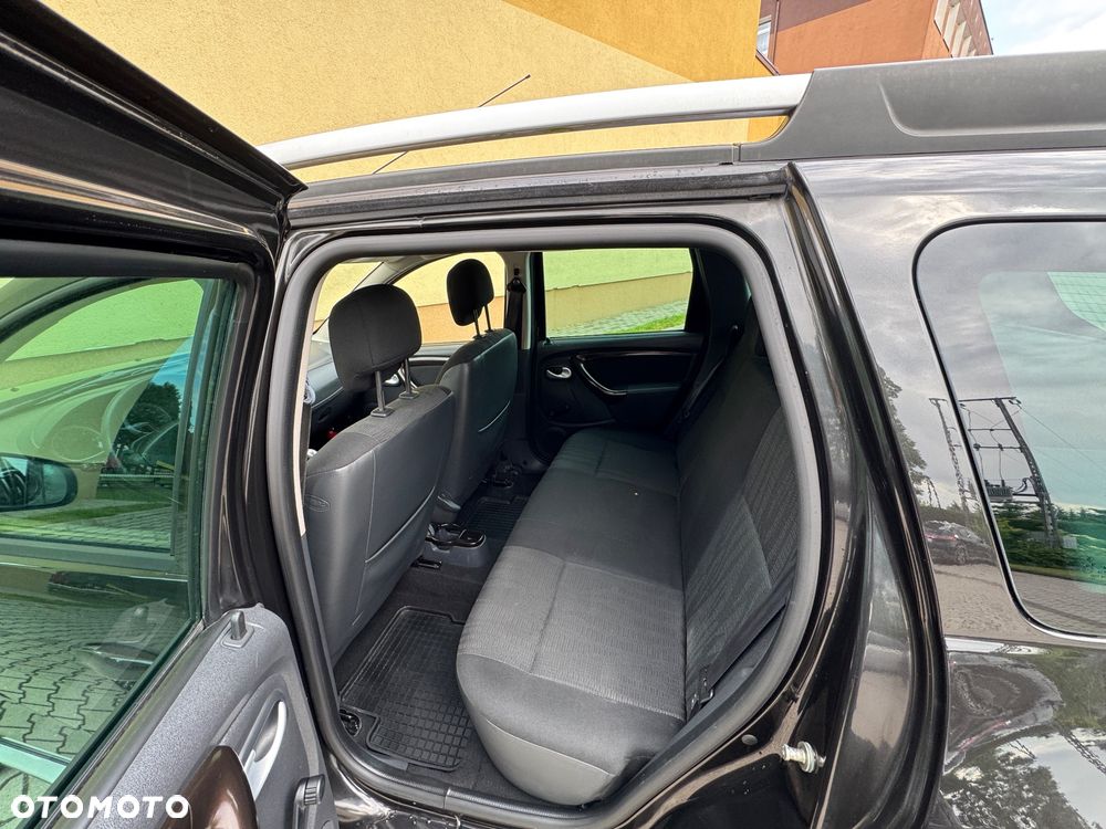 Dacia Duster 1.6 16V 105 4x2 Essentiel - 6