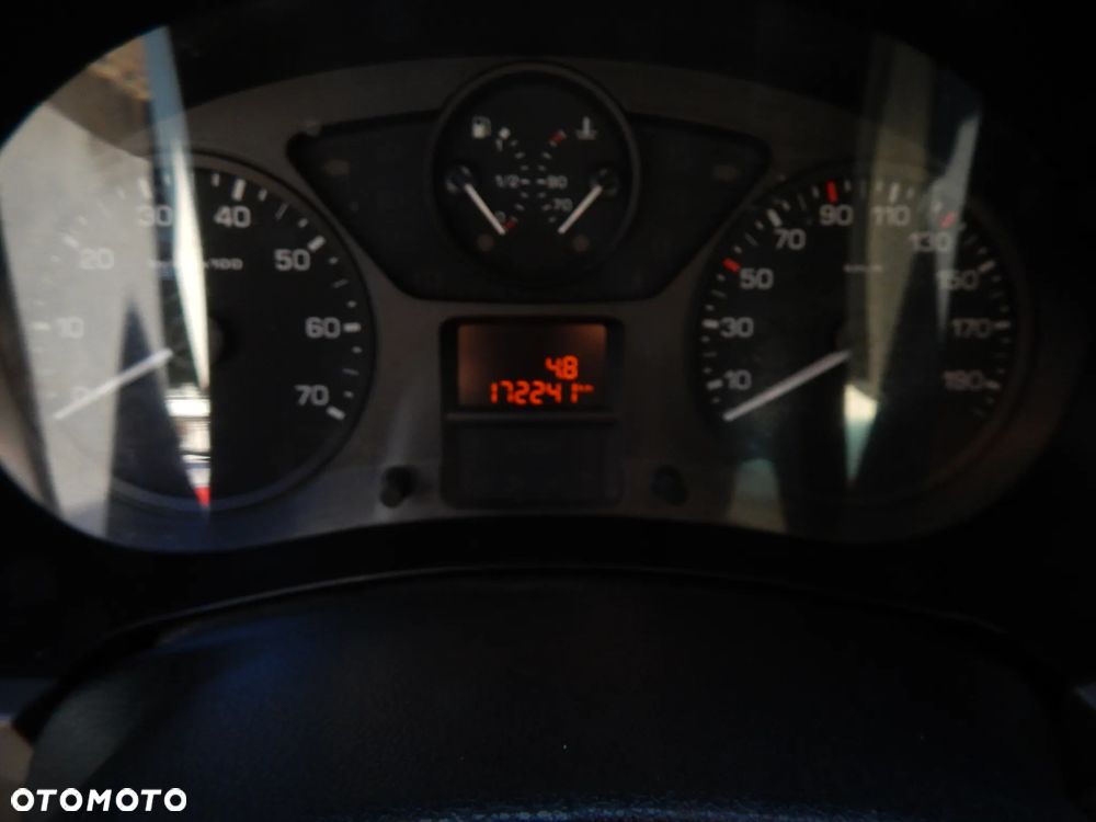 Citroën BERLINGO - 17