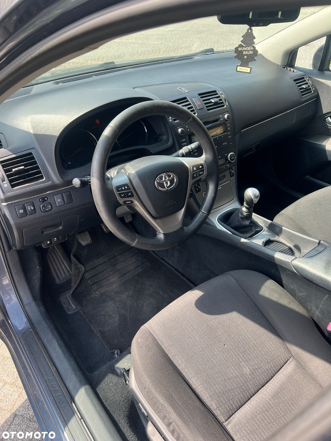 Toyota Avensis 2.0 D-4D - 5