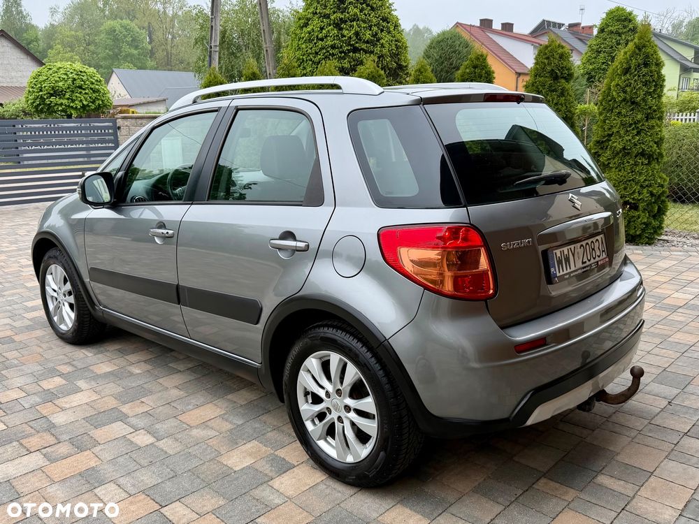 Suzuki SX4 1.6 VVT 4x2 Comfort - 4