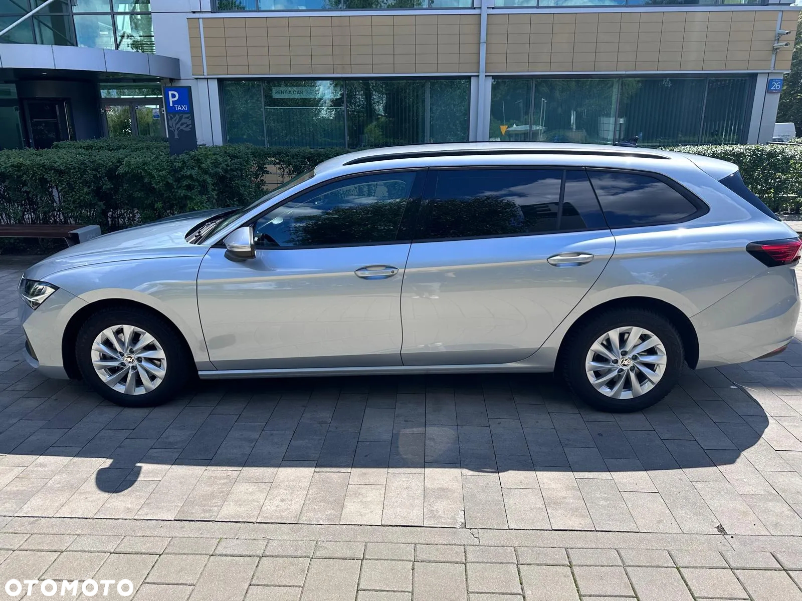 Skoda Superb 2.0 TDI SCR Essence DSG - 9