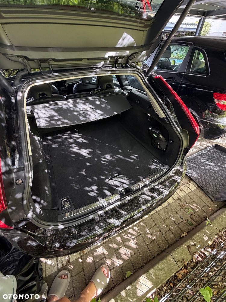 Volvo V90 D4 Momentum Pro - 25