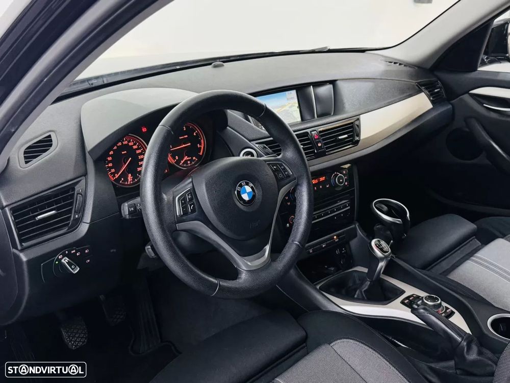 BMW X1 16 d sDrive Line Sport - 25