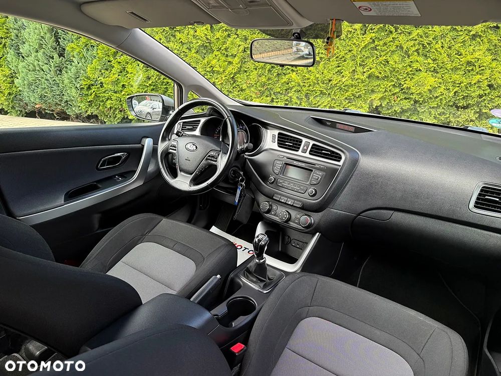 Kia Ceed 1.6 GDI XL - 4