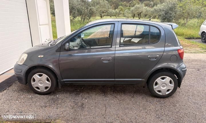 Toyota Yaris 1.0 Rock in Rio - 3
