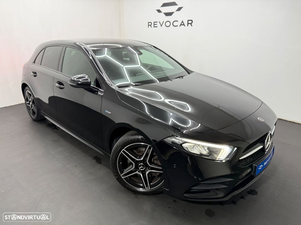Mercedes-Benz A 250 e AMG Line - 2