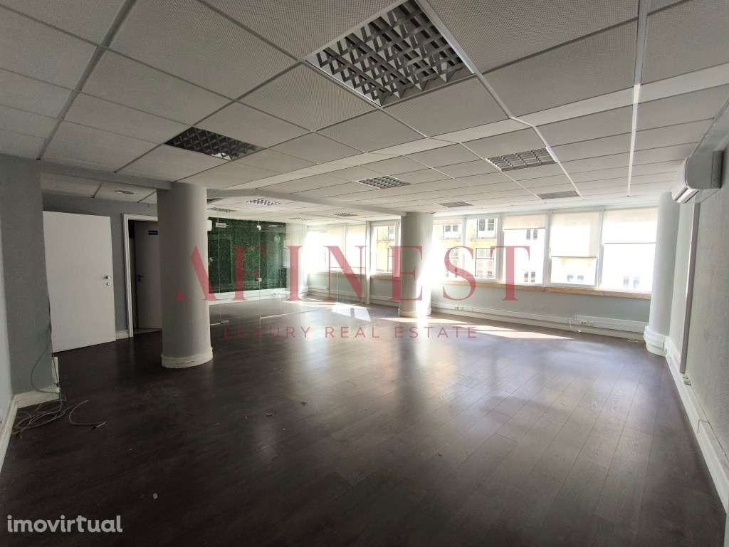 ESCRITÓRIO COM 5 SALAS - AVENIDAS NOVAS - Grande imagem: 4/34