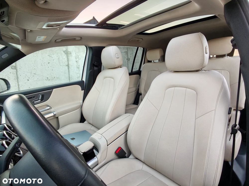 Mercedes-Benz GLB 250 4-Matic Progressive 8G-DCT - 18