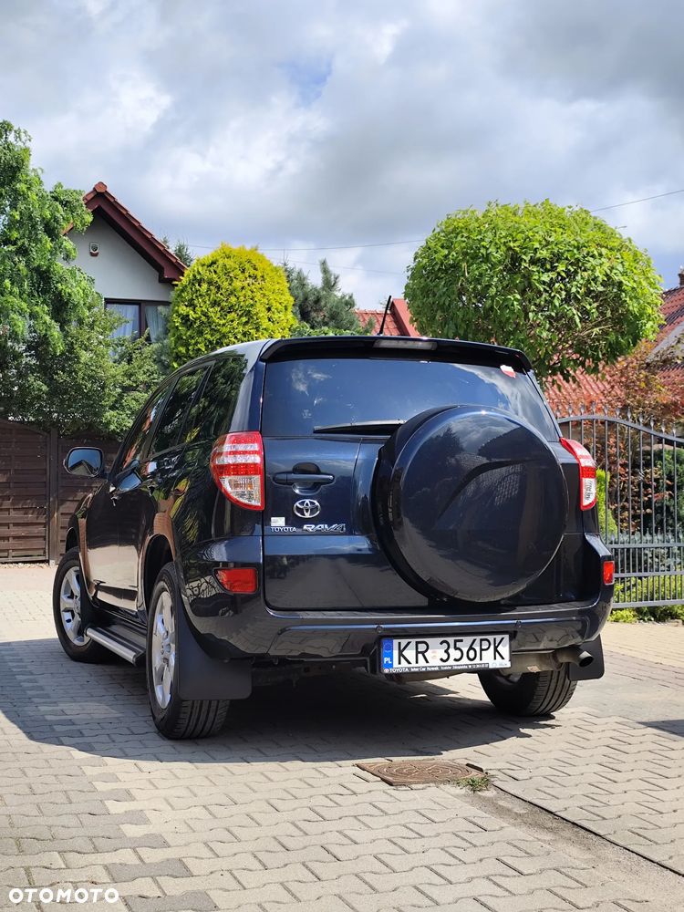 Toyota RAV4 2.2 D-4D Sol - 2