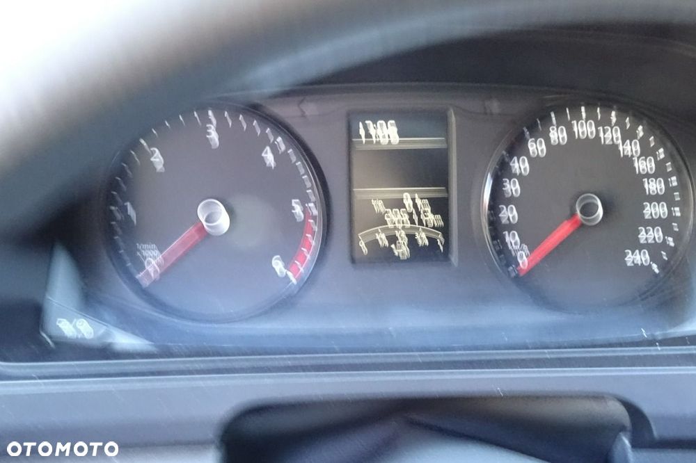 Volkswagen Transporter - 4