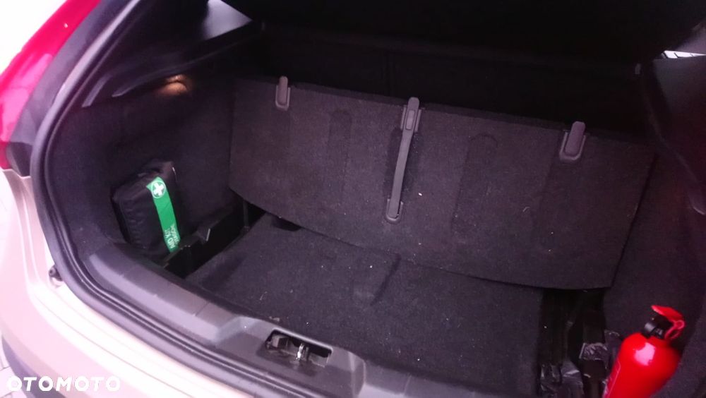 Volvo V40 D3 Summum - 16