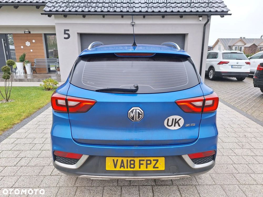 MG ZS - 5