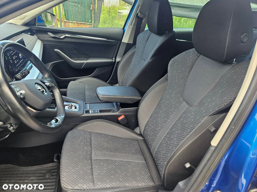 Skoda Octavia 2.0 TDI SCR Style DSG - 8