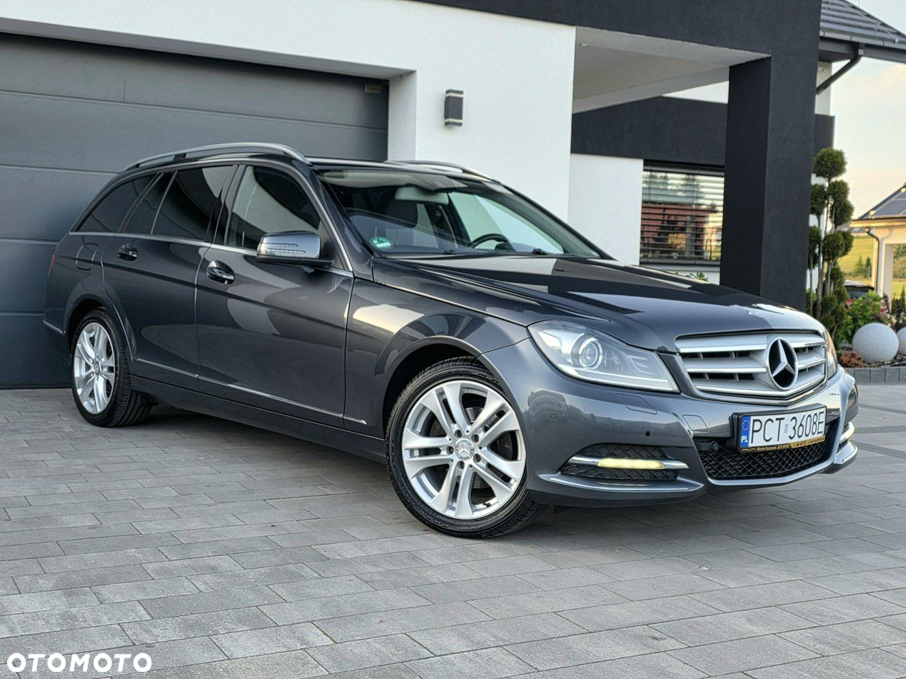 Mercedes-Benz Klasa C 200 CDI BlueEff Avantgarde - 27