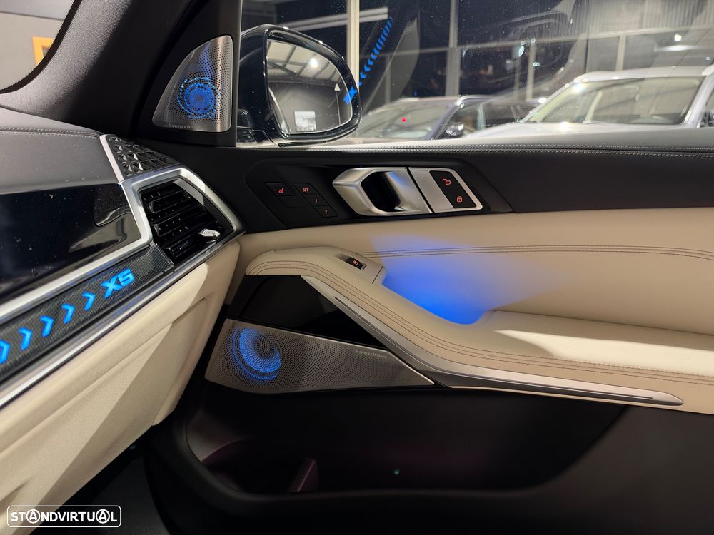 BMW X5 50 e xDrive Pack M Desportivo Pro - 36