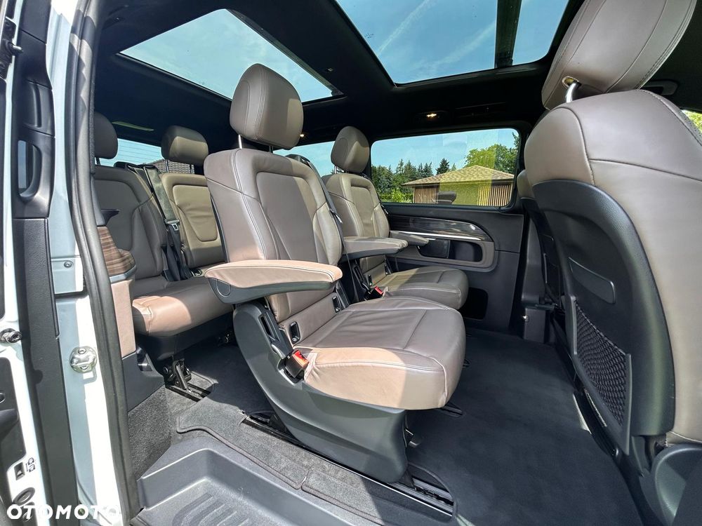 Mercedes-Benz Klasa V 300 d 4-Matic Avantgarde 9G-Tronic (d³ugi) - 12