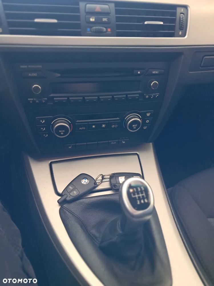 BMW Seria 3 - 21