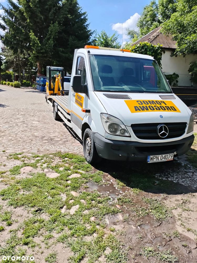 Mercedes-Benz Sprinter - 2