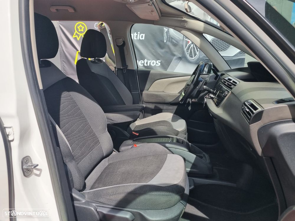 Citroën C4 Grand Picasso - 17