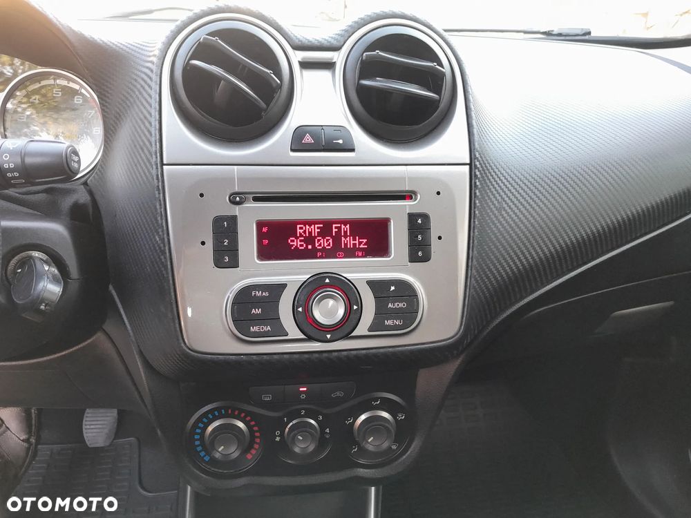 Alfa Romeo Mito 1.4 Distinctive - 16