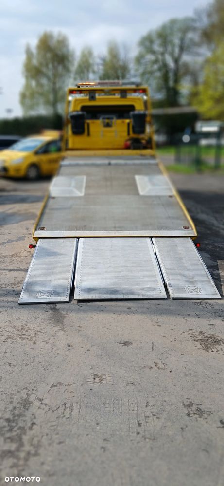 Mercedes-Benz Sprinter - 9