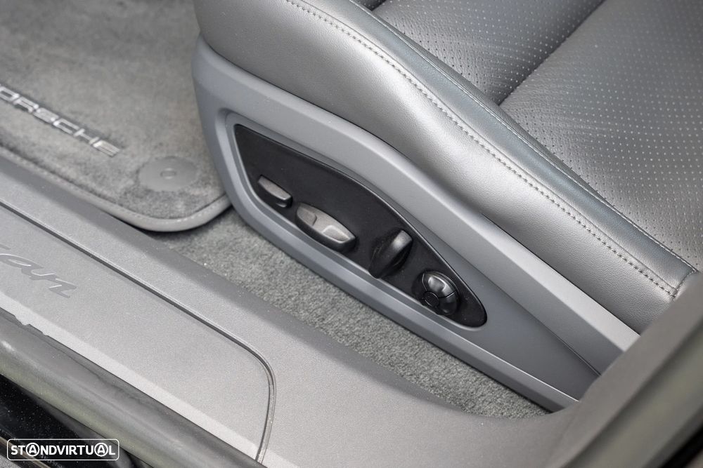 Porsche Taycan Sport Turismo Standard - 8