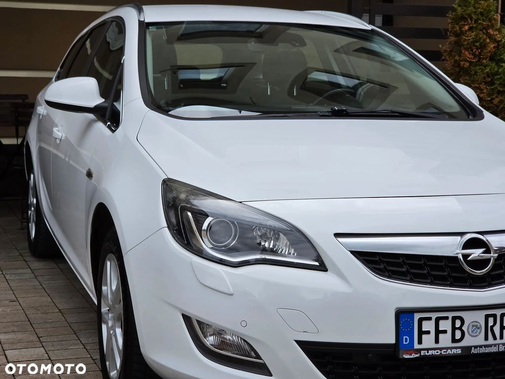 Opel Astra 1.4 Turbo Cosmo - 18
