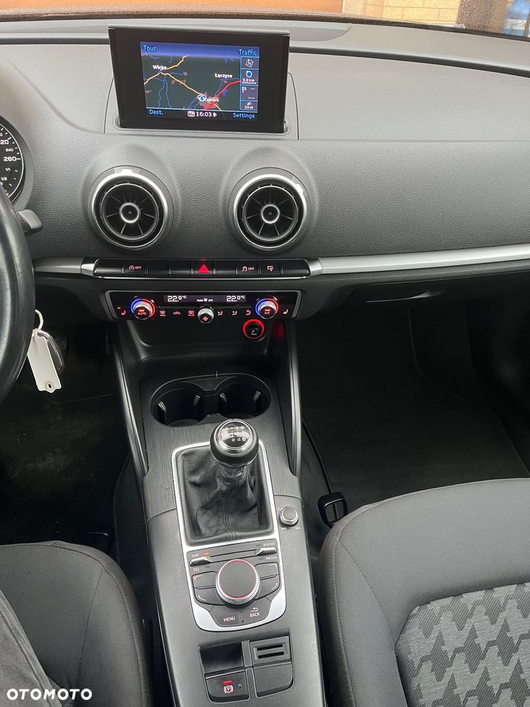 Audi A3 Sportback 2.0 TDI Ambition - 14