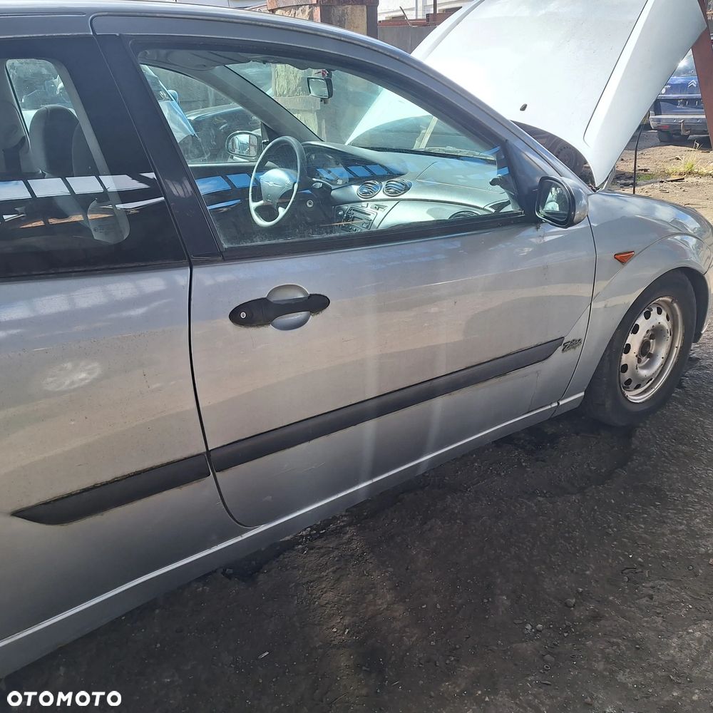 DRZWI PRAWE LEWE PRZOD FOCUS MK1 3D KOD D1 - 5