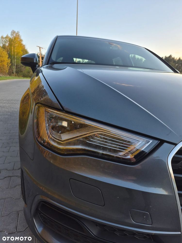Audi A3 Sportback 2.0 TDI (clean diesel) S tronic S line Sportpaket - 12
