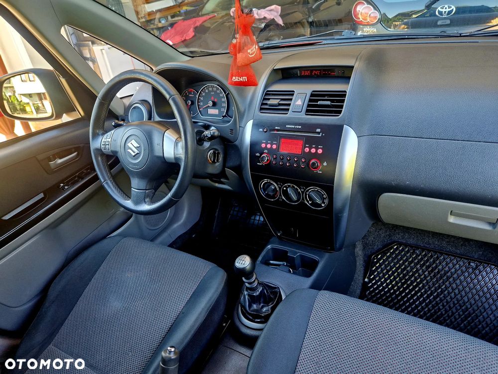 Suzuki SX4 1.9 DDiS 4WD GS / Premium - 16