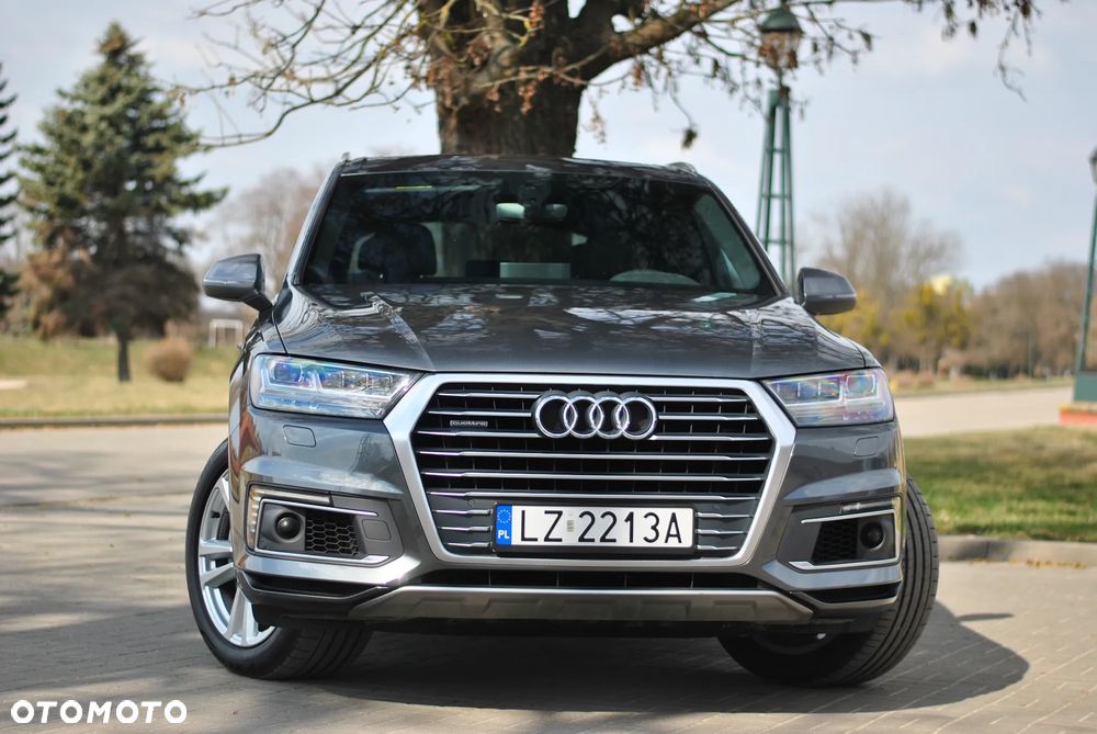 Audi Q7 - 12