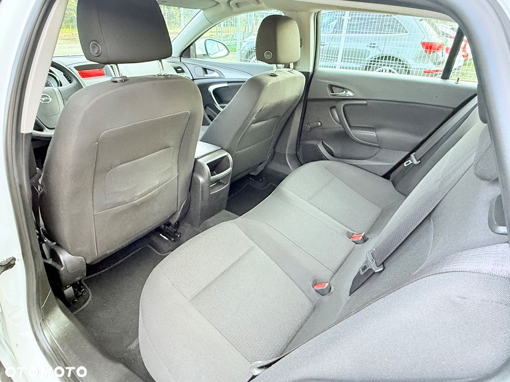 Opel Insignia - 17