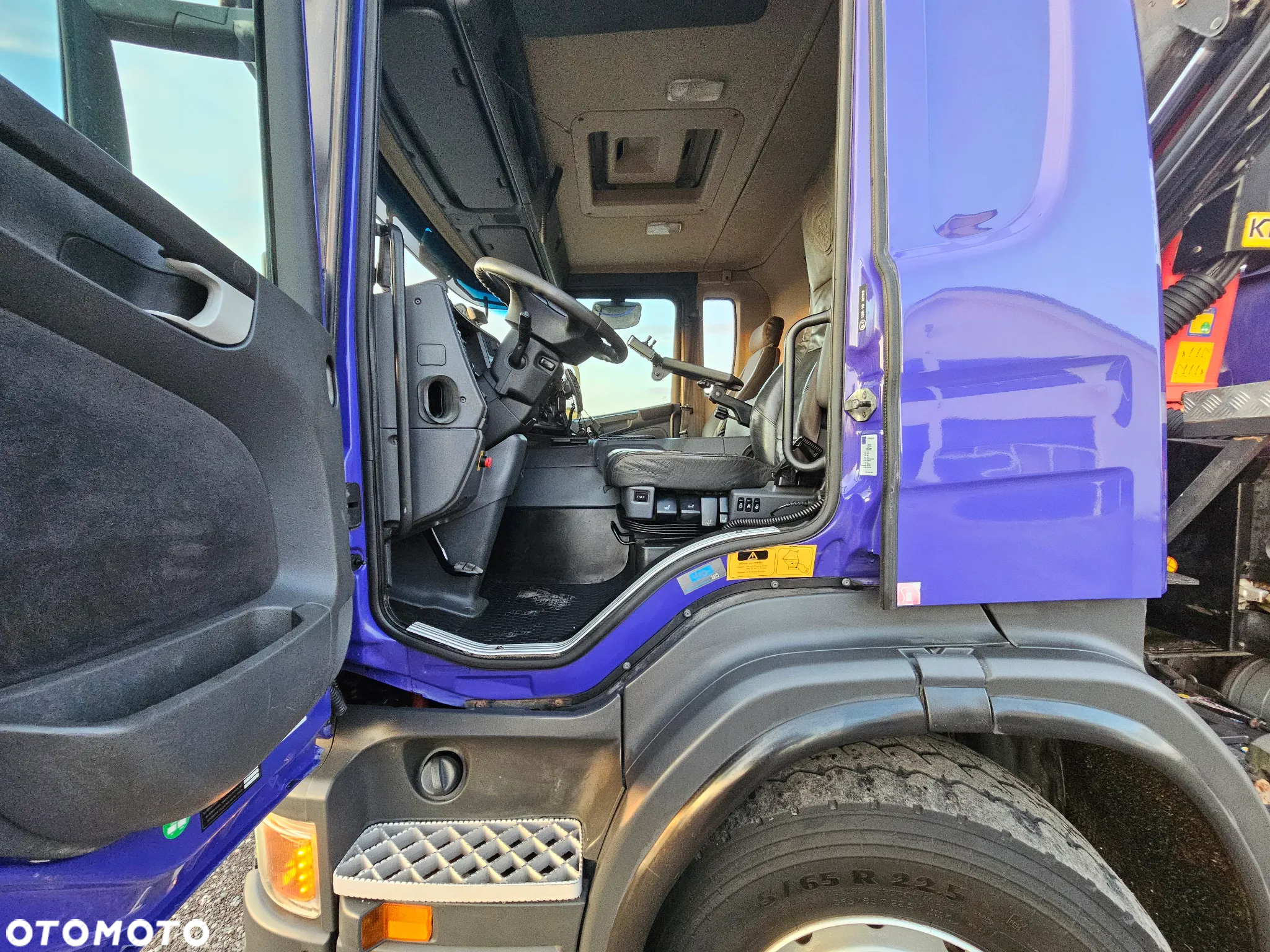 Scania P 420 - 33