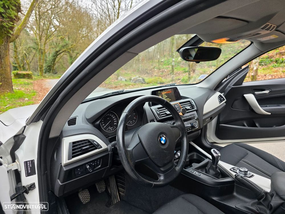 BMW 116 d EfficientDynamics Edition Sport Line - 12