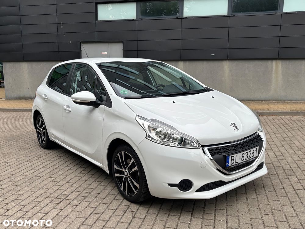 Peugeot 208 - 15