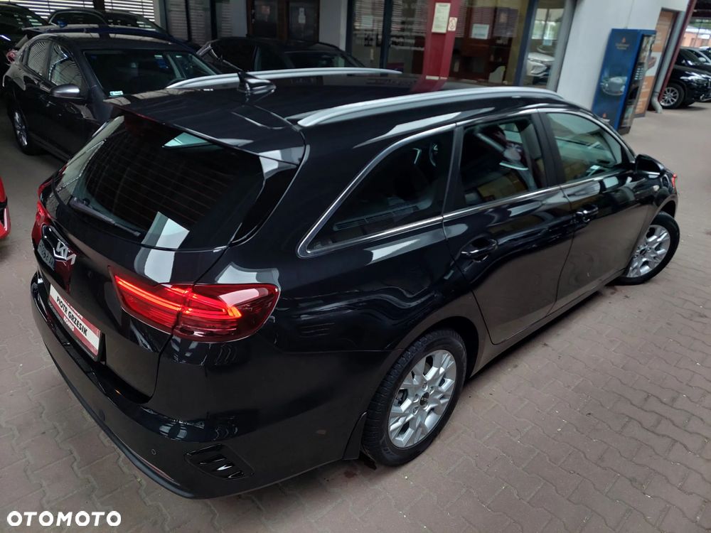 Kia Ceed 1.5 T-GDI M - 19