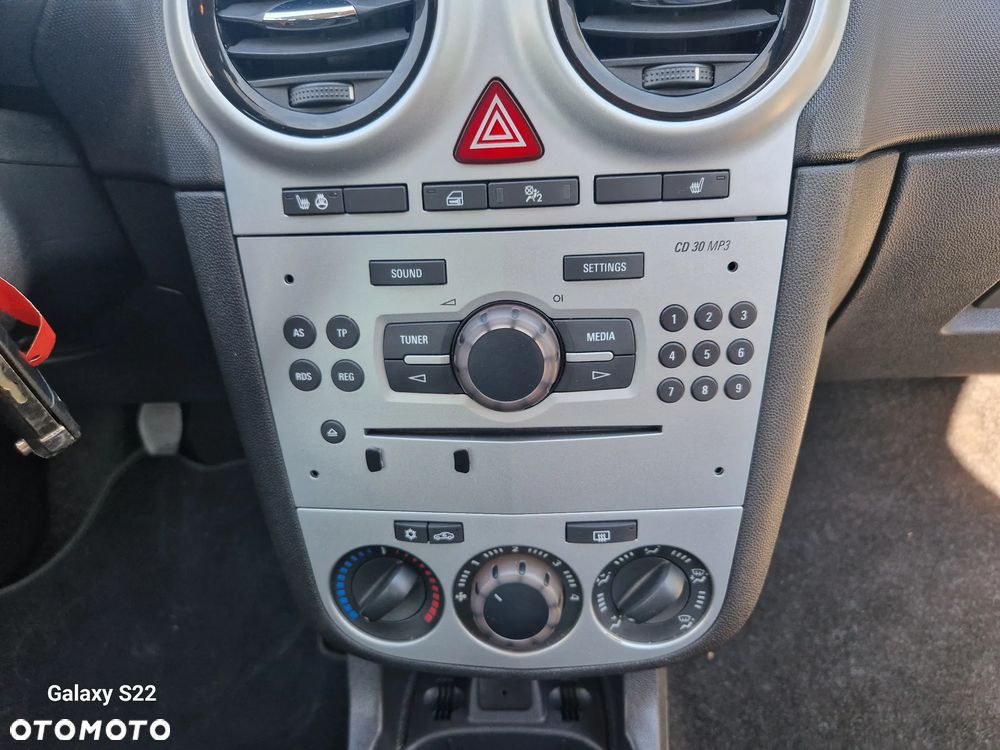 Opel Corsa 1.4 16V 150 Jahre - 21